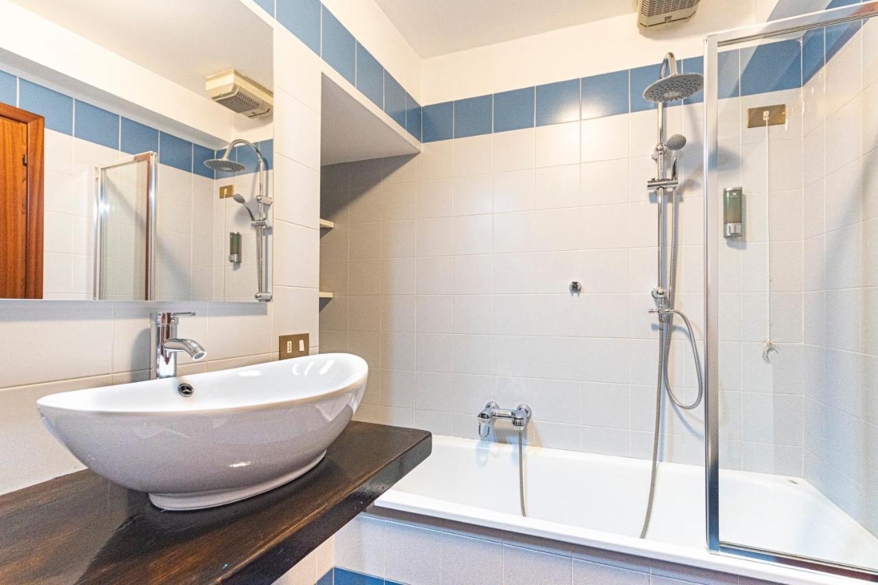 Rialto Apartment With Canal Grande View เวนิส ภายนอก รูปภาพ